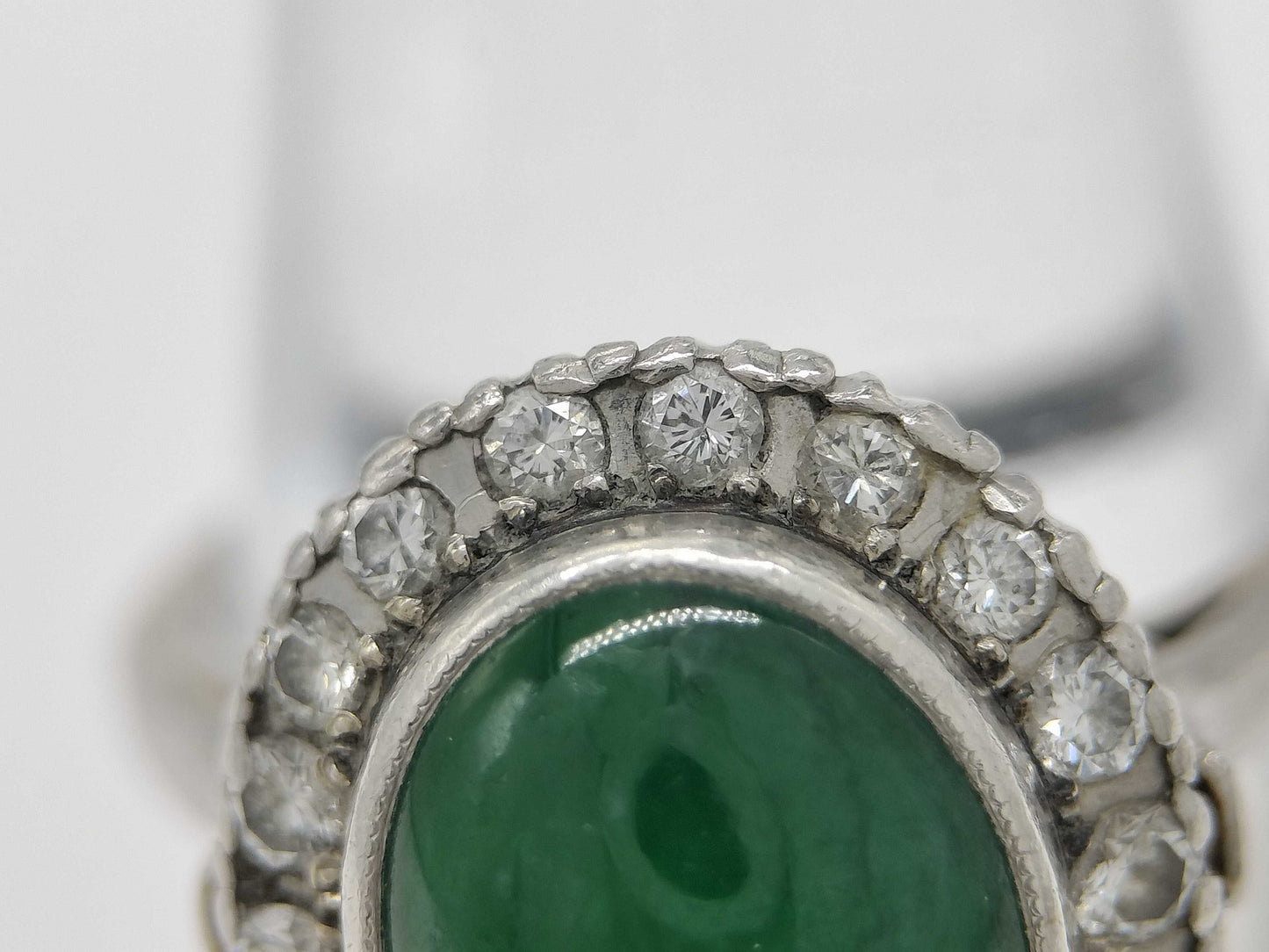 Jadeite ring, diameter approximately 11.2mm x 8.4mm, diamond PM 6.1g 
