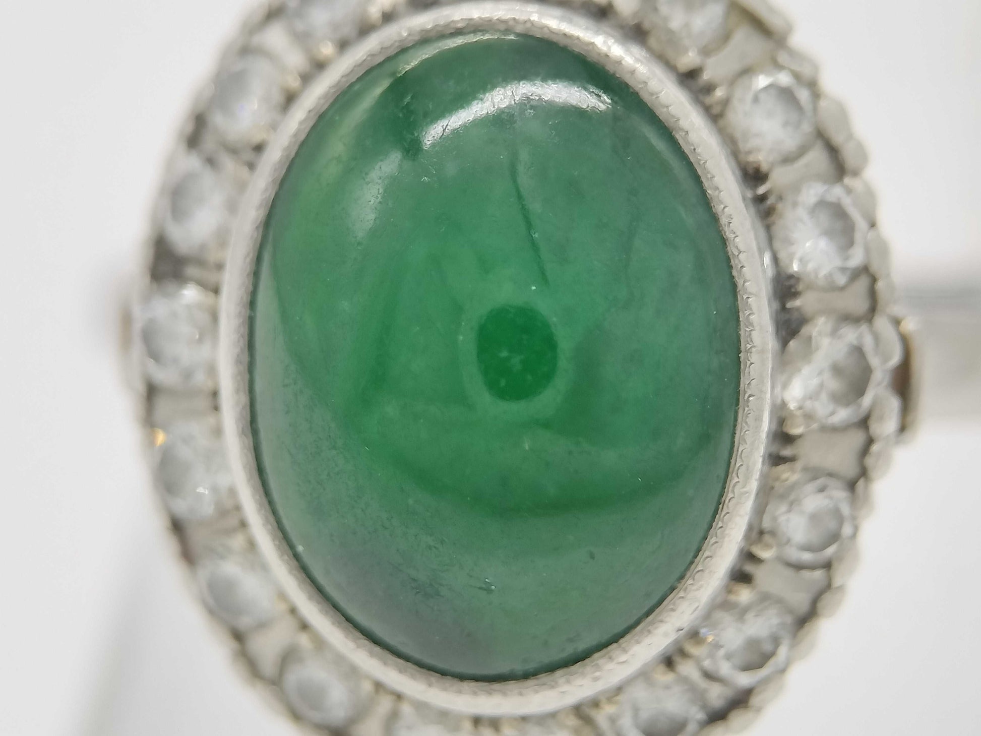 Jadeite ring, diameter approximately 11.2mm x 8.4mm, diamond PM 6.1g 