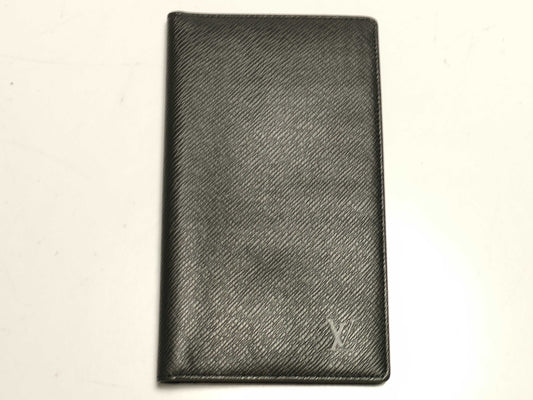 LOUIS VUITTON Taiga Porte Chequier Carte Credit Wallet
