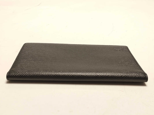 LOUIS VUITTON Taiga Porte Chequier Carte Credit Wallet