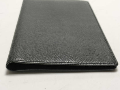 LOUIS VUITTON Taiga Porte Chequier Carte Credit Wallet