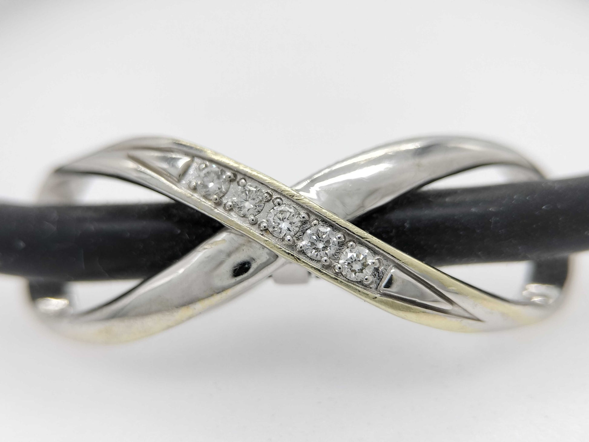 D0.10ct K10WG 6.9g Bracelet/Bangle 