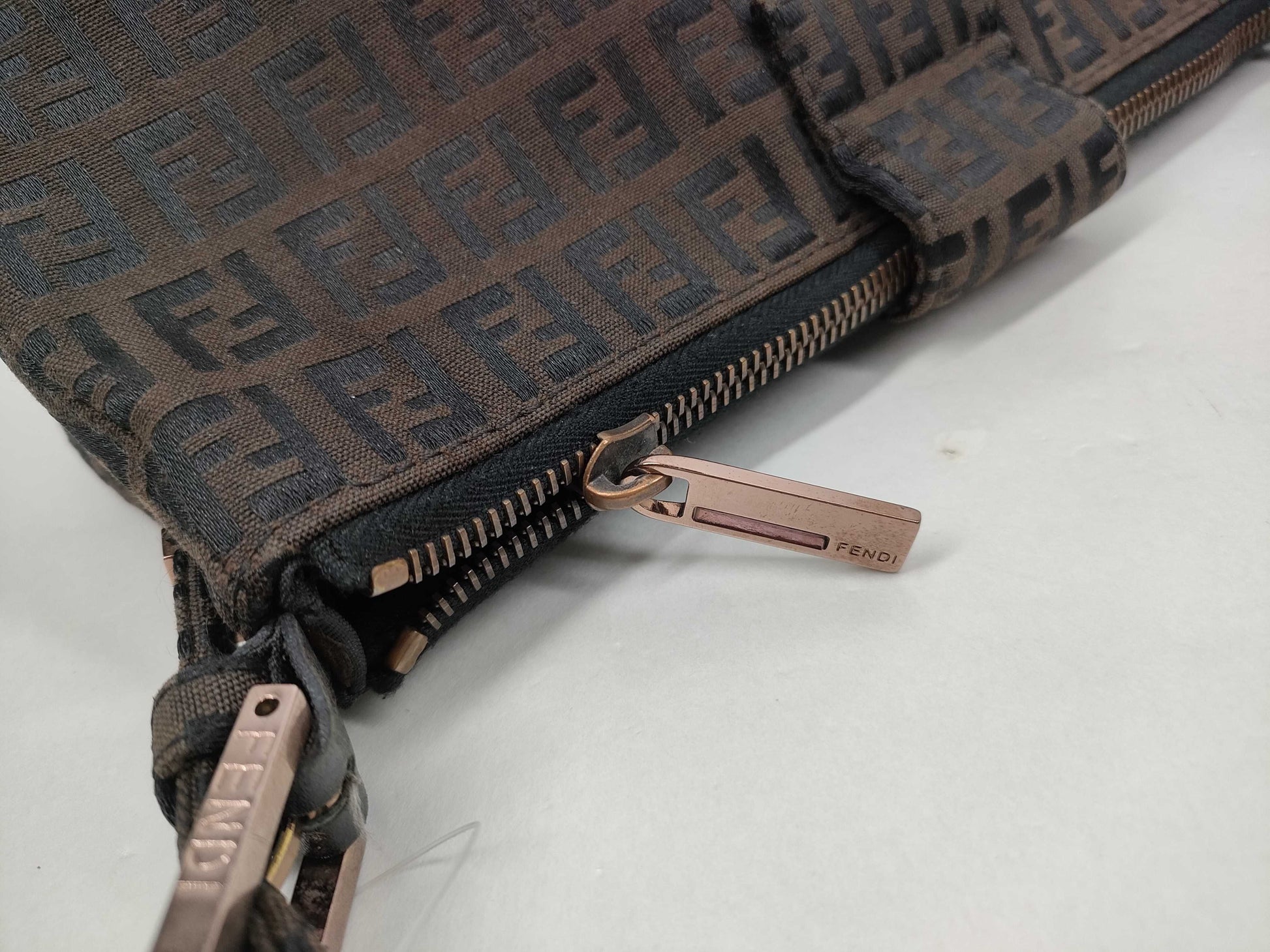 FENDI Mamma Mamma Bucket Shoulder Bag