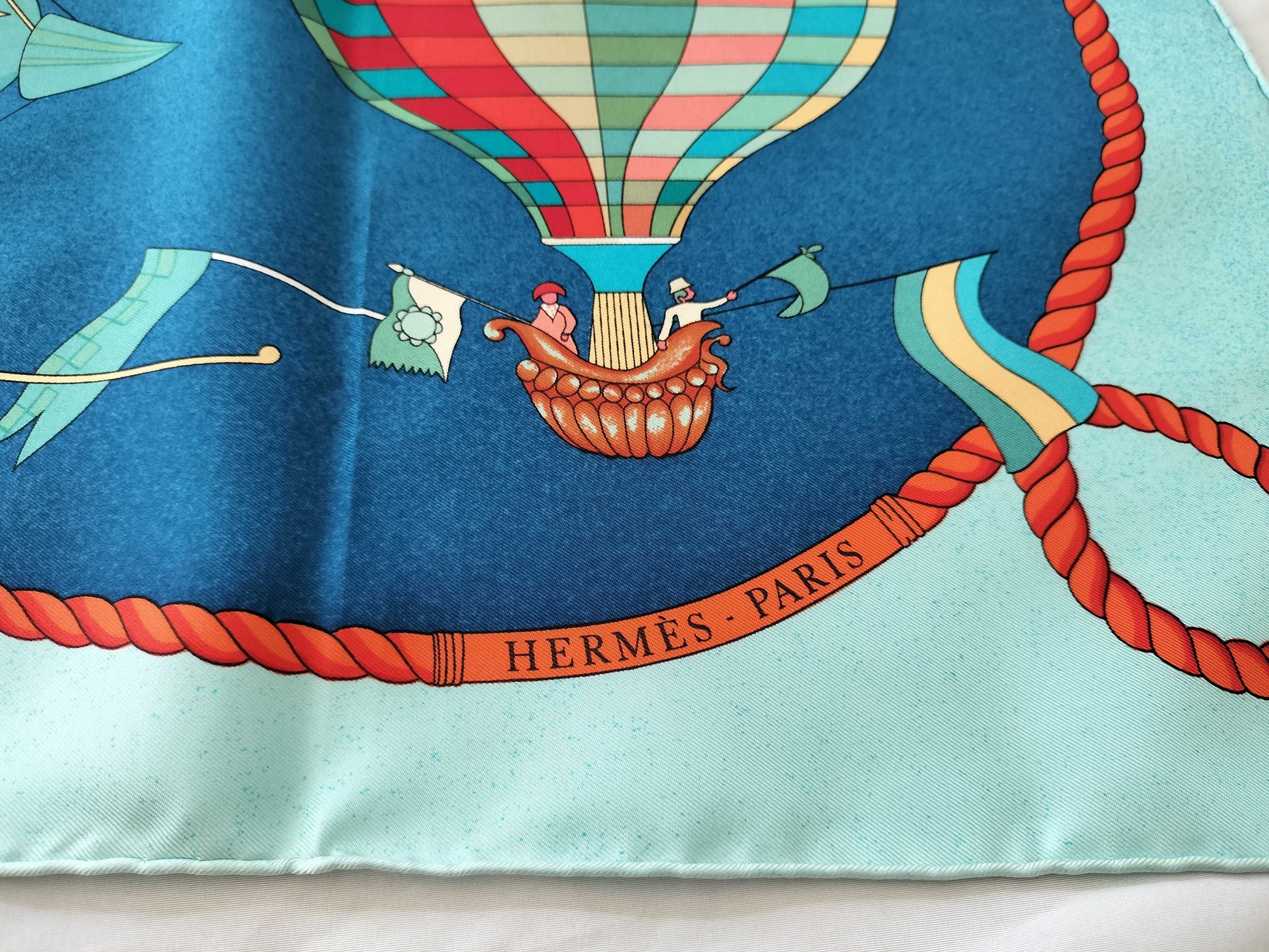 HERMES Carre Carre 90 PAZ UNIVERSAL Scarf