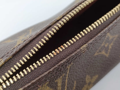 LOUIS VUITTON Monogram Papillon Pouch Pouch