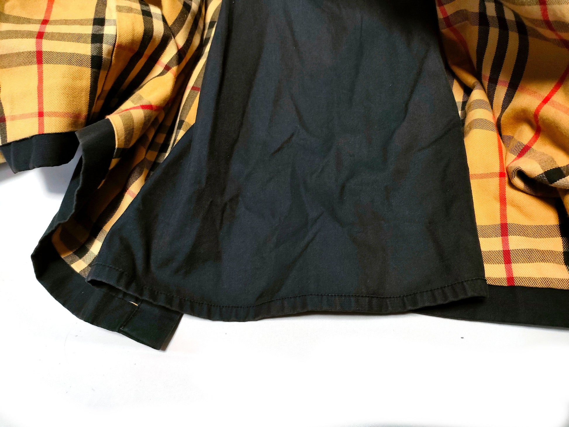 BURBERRY Coat with Nova Check Lining, Belt Missing