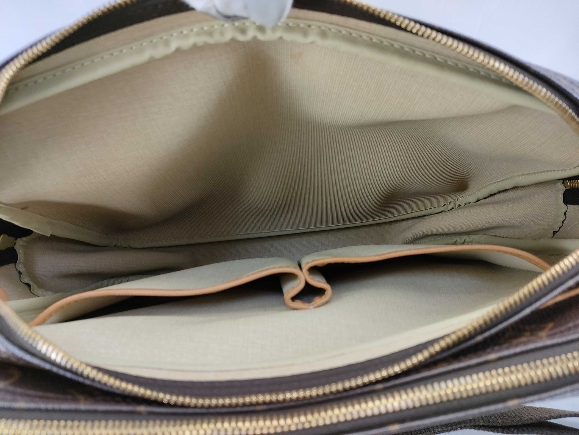 LOUIS VUITTON M45252 Monogram M45252 Reporter GM Shoulder Bag