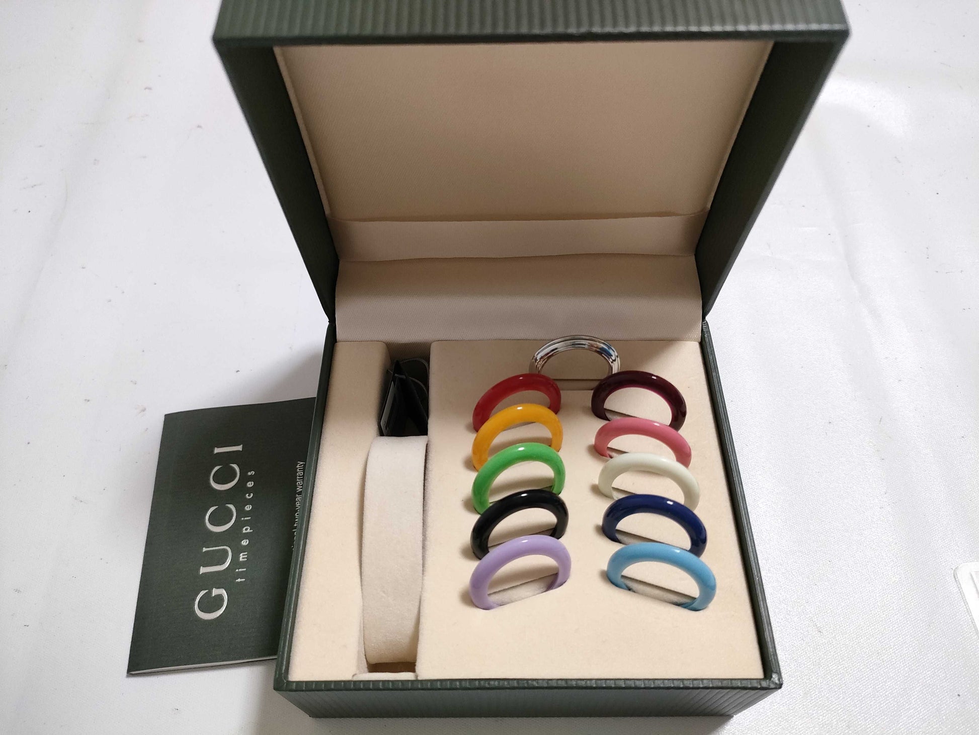 GUCCI Change Bezel Women's Watch