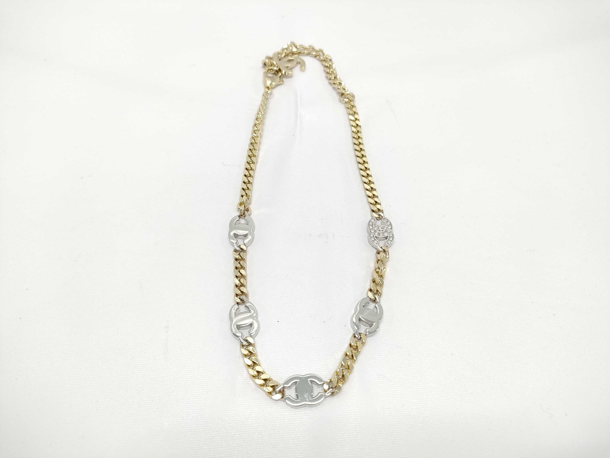 CHANEL B21A Coco Chain Necklace