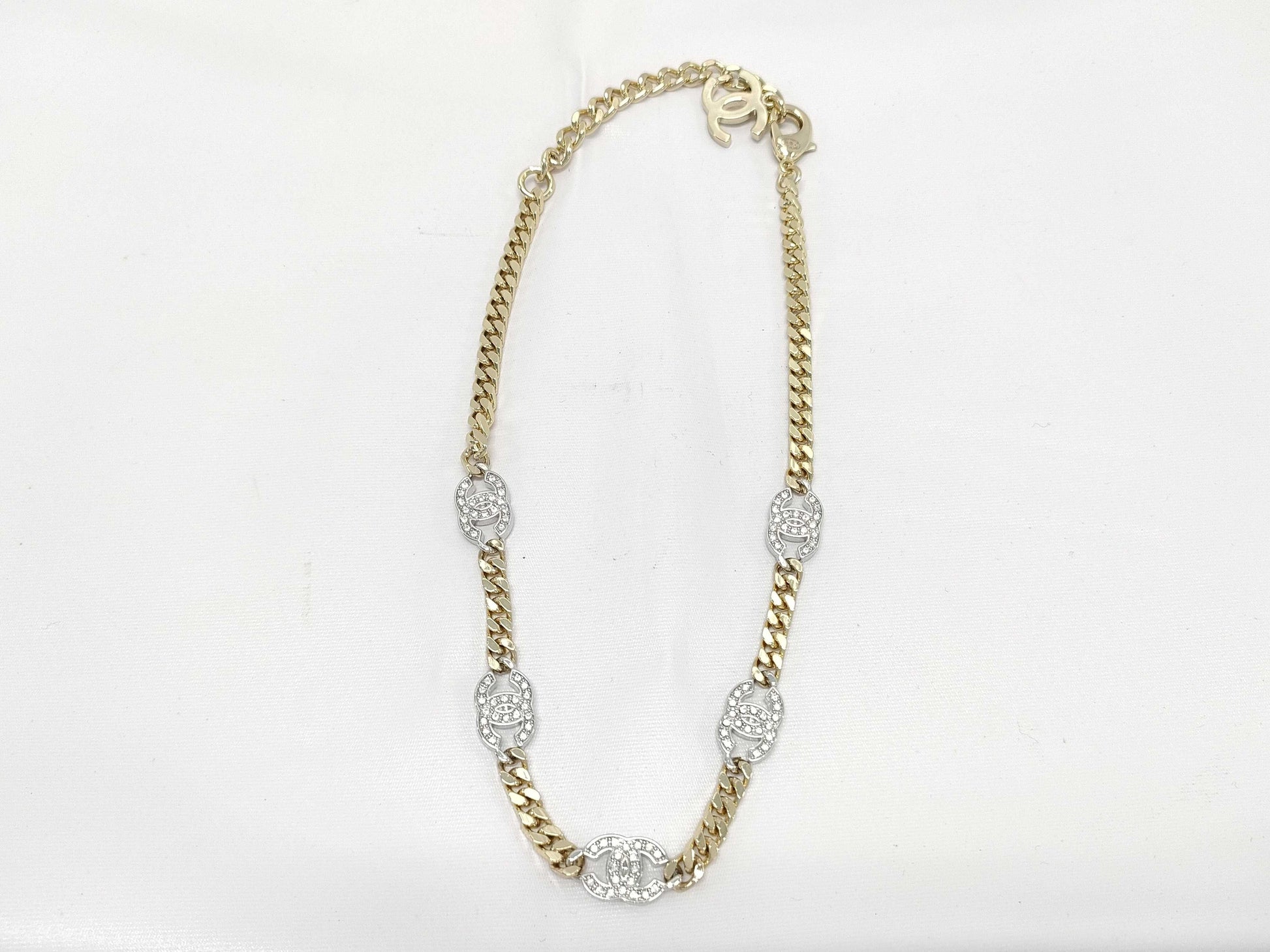 CHANEL B21A Coco Chain Necklace