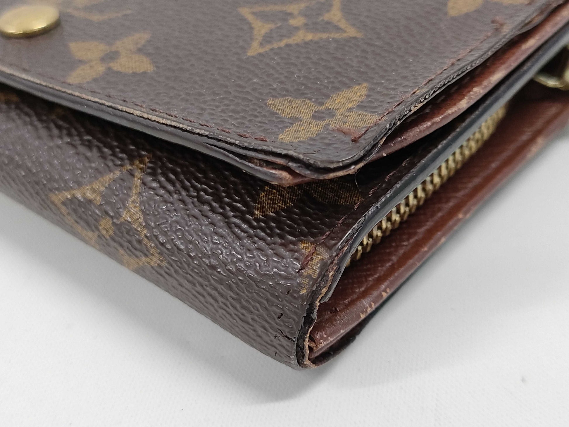 LOUIS VUITTON Monogram Compact Wallet