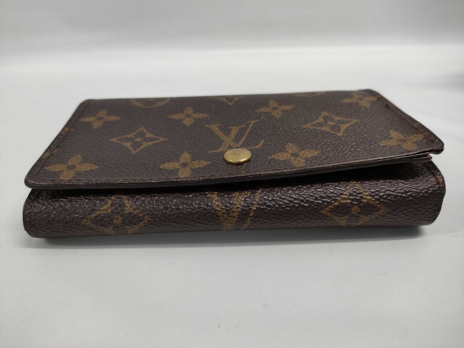 LOUIS VUITTON Monogram Compact Wallet