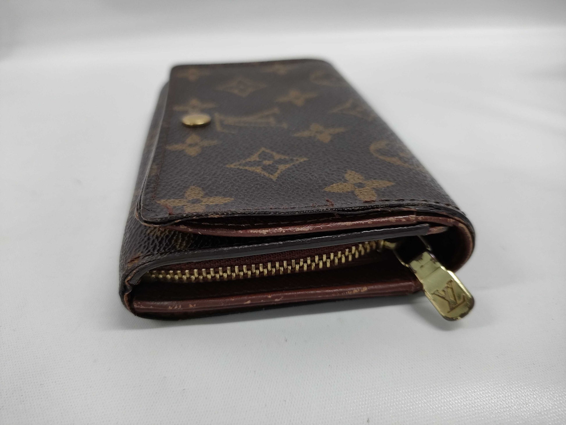 LOUIS VUITTON Monogram Compact Wallet