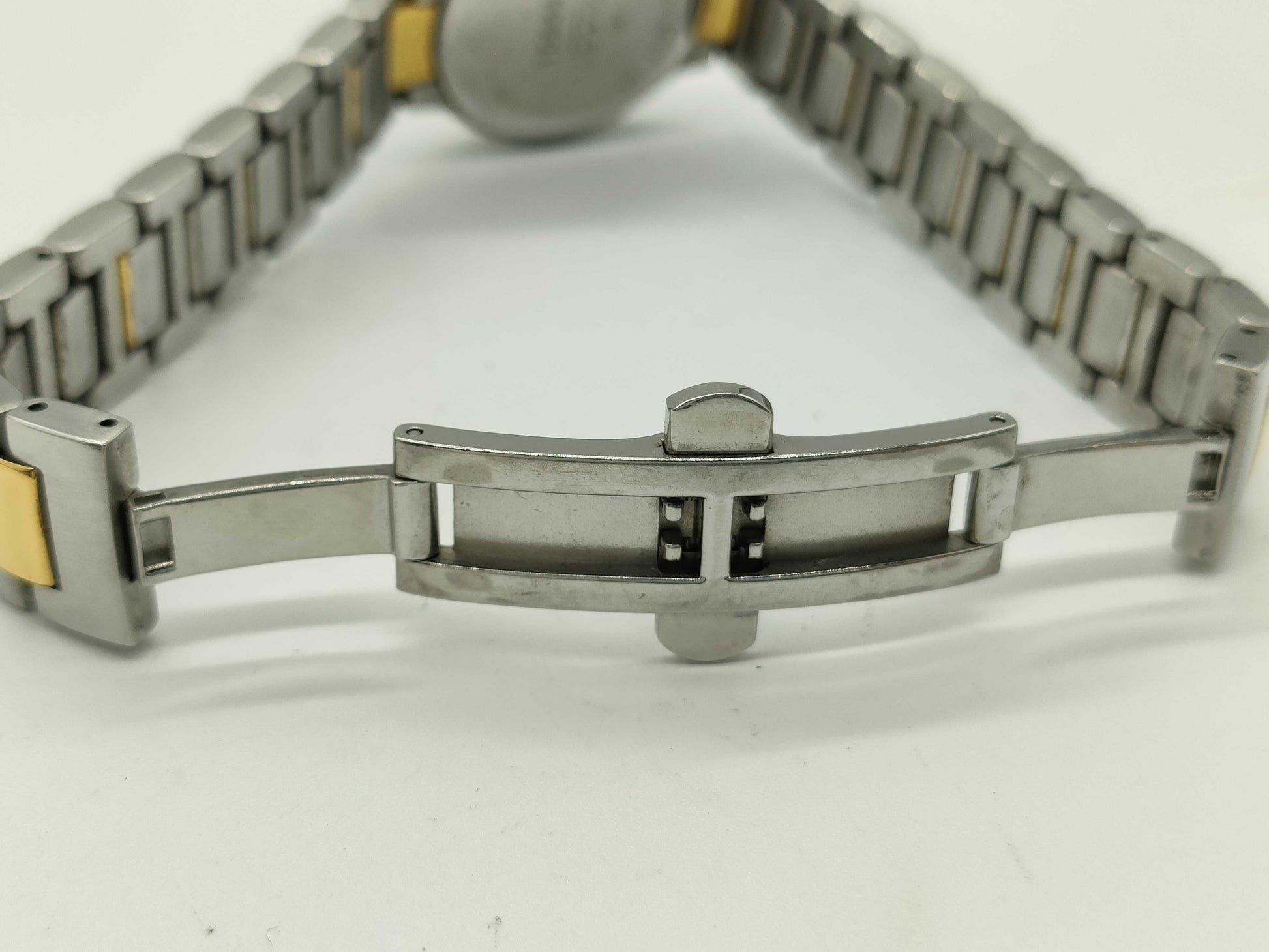 GUCCI 8900L Women's Watch