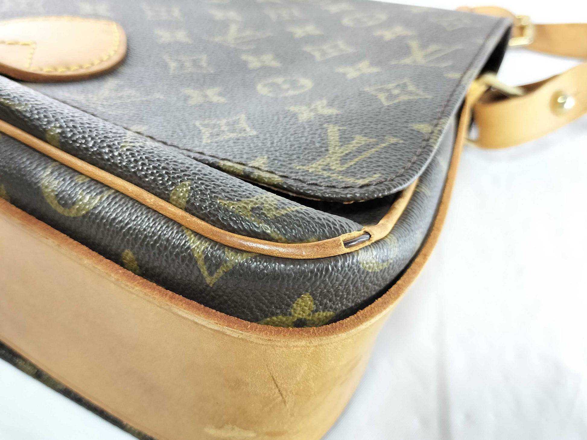 LOUIS VUITTON Monogram M51252 Cult Ciel GM Shoulder Bag