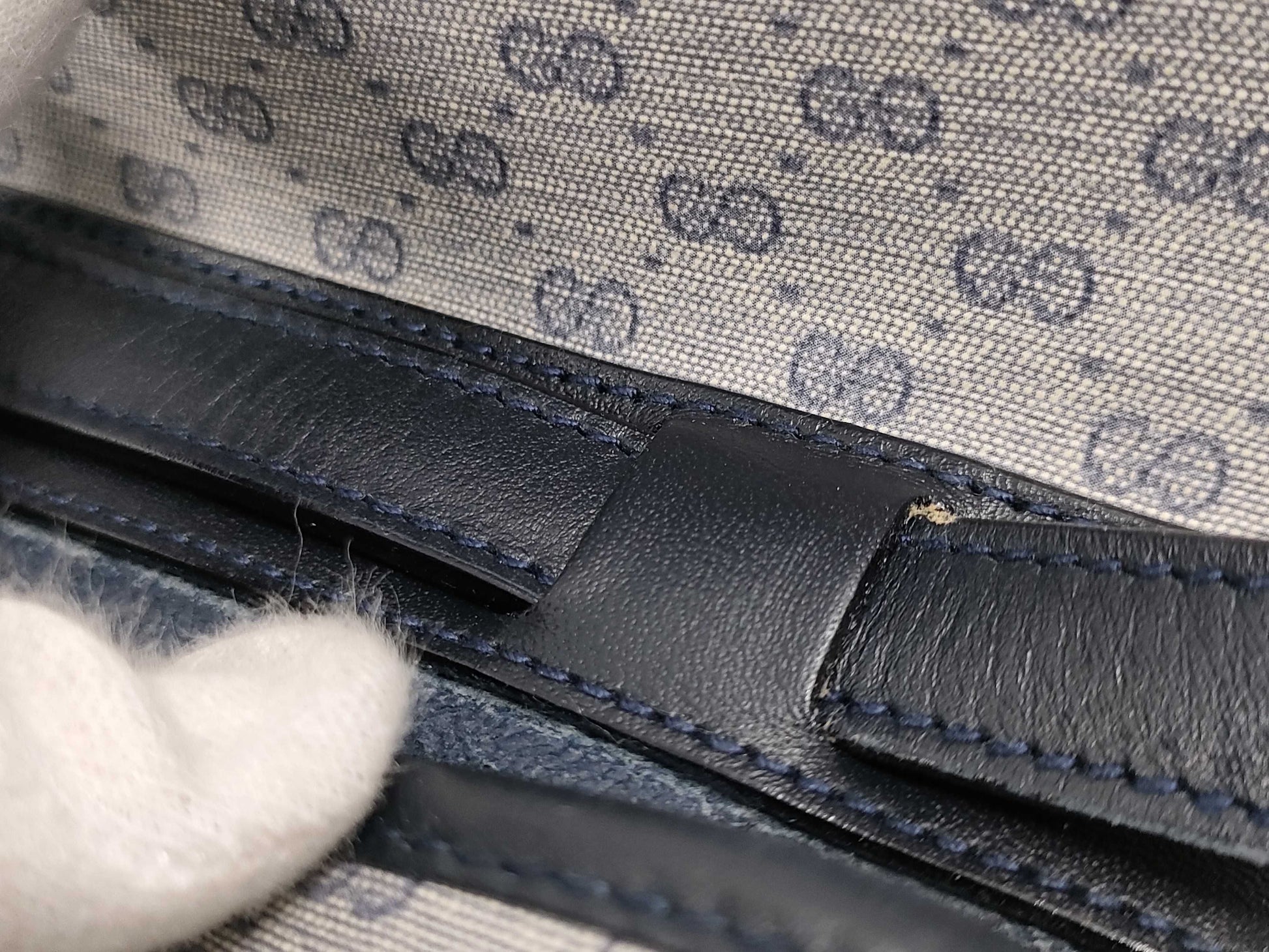 GUCCI GG Supreme Shoulder Bag 004 58 0264 Shoulder Bag
