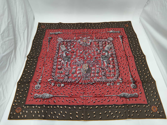 HERMES Carre TRESORS RETROUVES Scarf