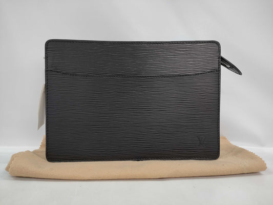 LOUIS VUITTON Taiga Pochette Homme Second Bag