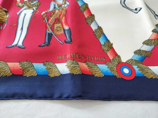 HERMES Carre Carre 90 / Russian Military Museum / White scarf without tag