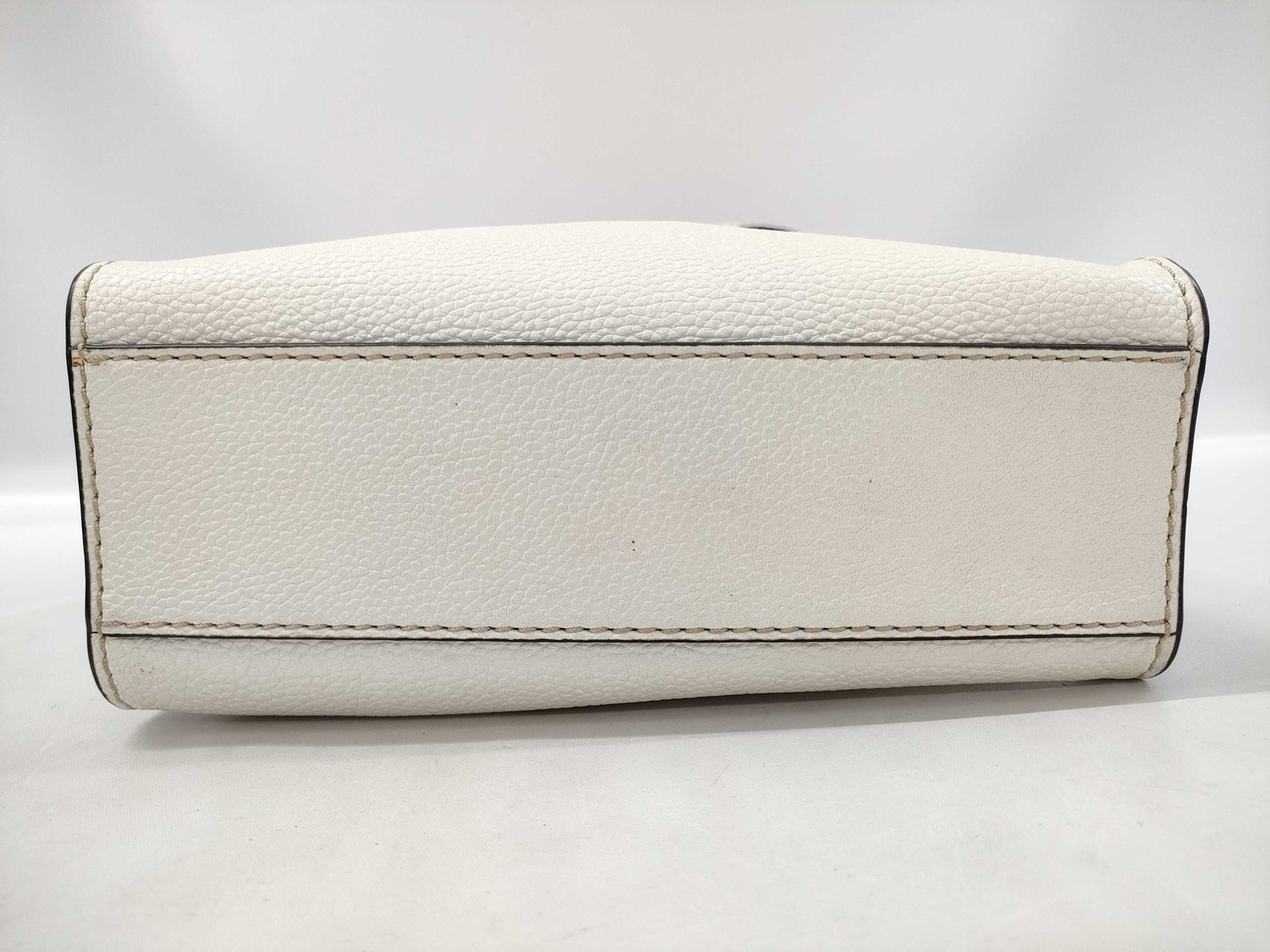 MARC JACOBS Leather 2-Way Tote Bag White Handbag