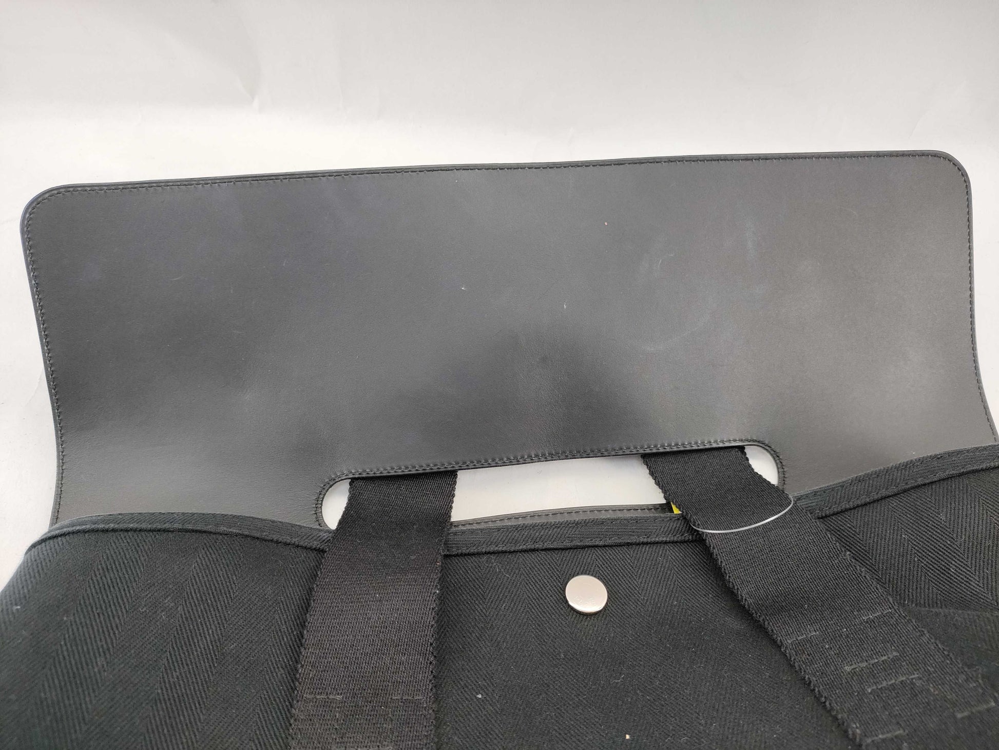 HERMES Valparaiso MM Tote Bag with Pouch