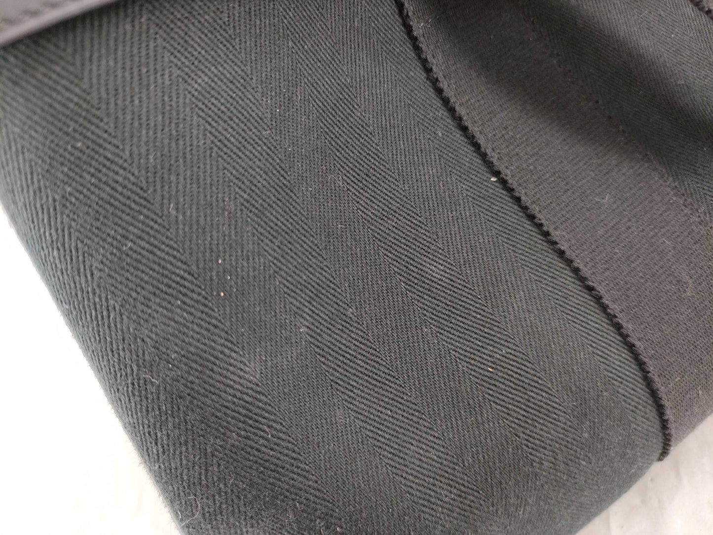 HERMES Valparaiso MM Tote Bag with Pouch