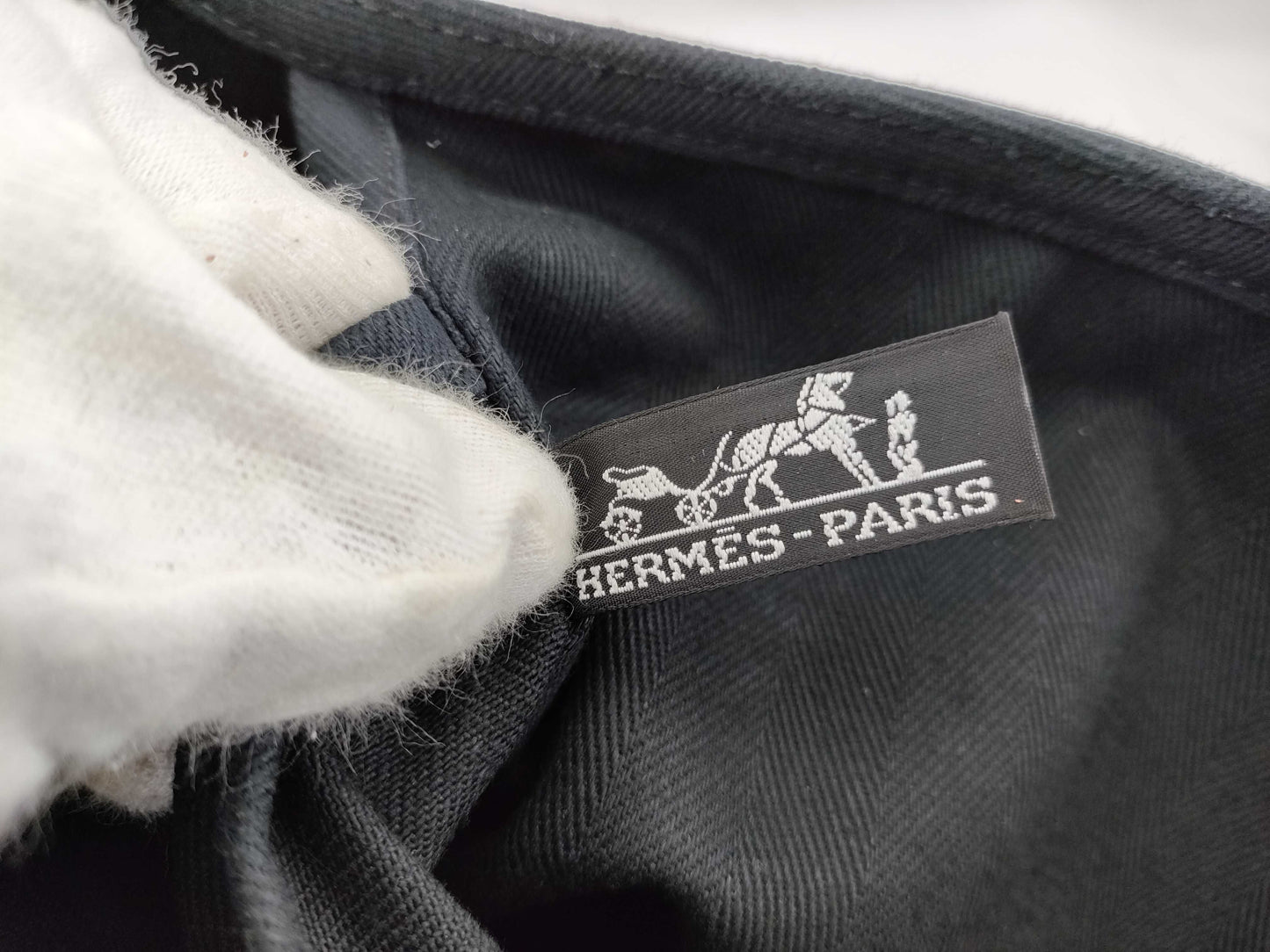 HERMES Valparaiso MM Tote Bag with Pouch