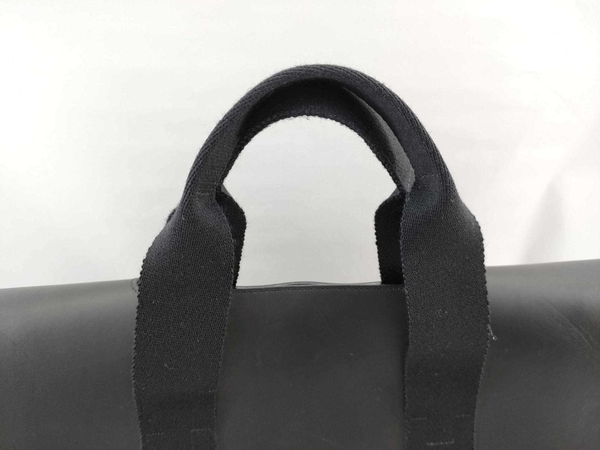 HERMES Valparaiso MM Tote Bag with Pouch