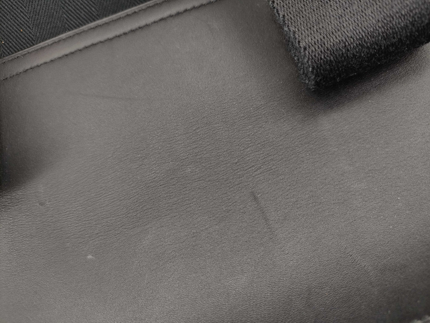 HERMES Valparaiso MM Tote Bag with Pouch