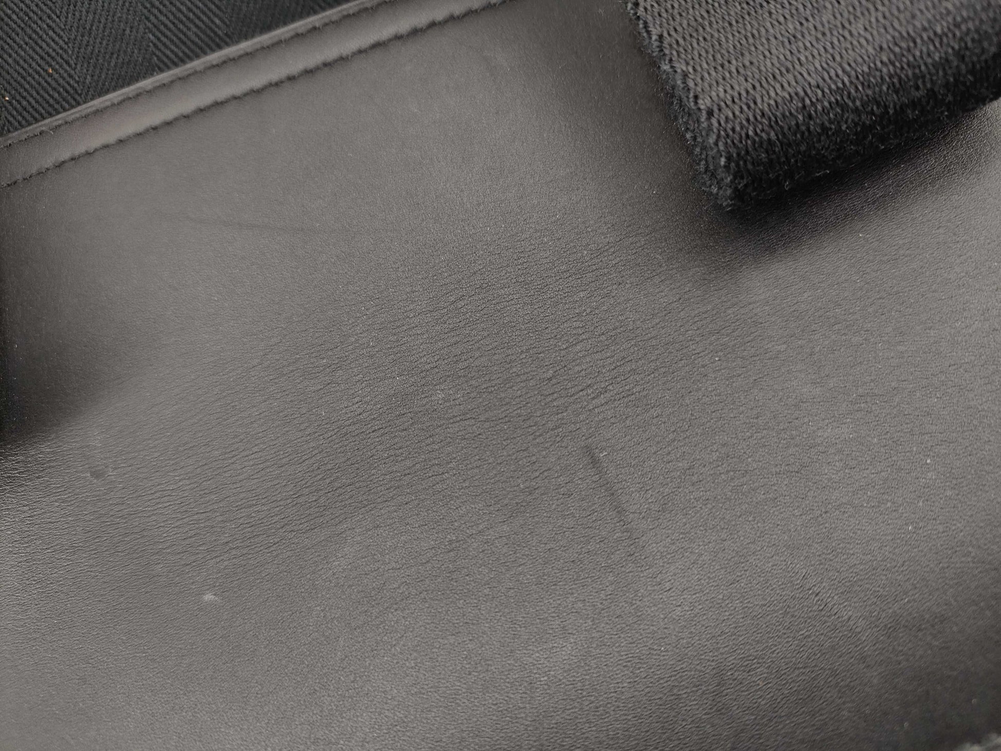 HERMES Valparaiso MM Tote Bag with Pouch