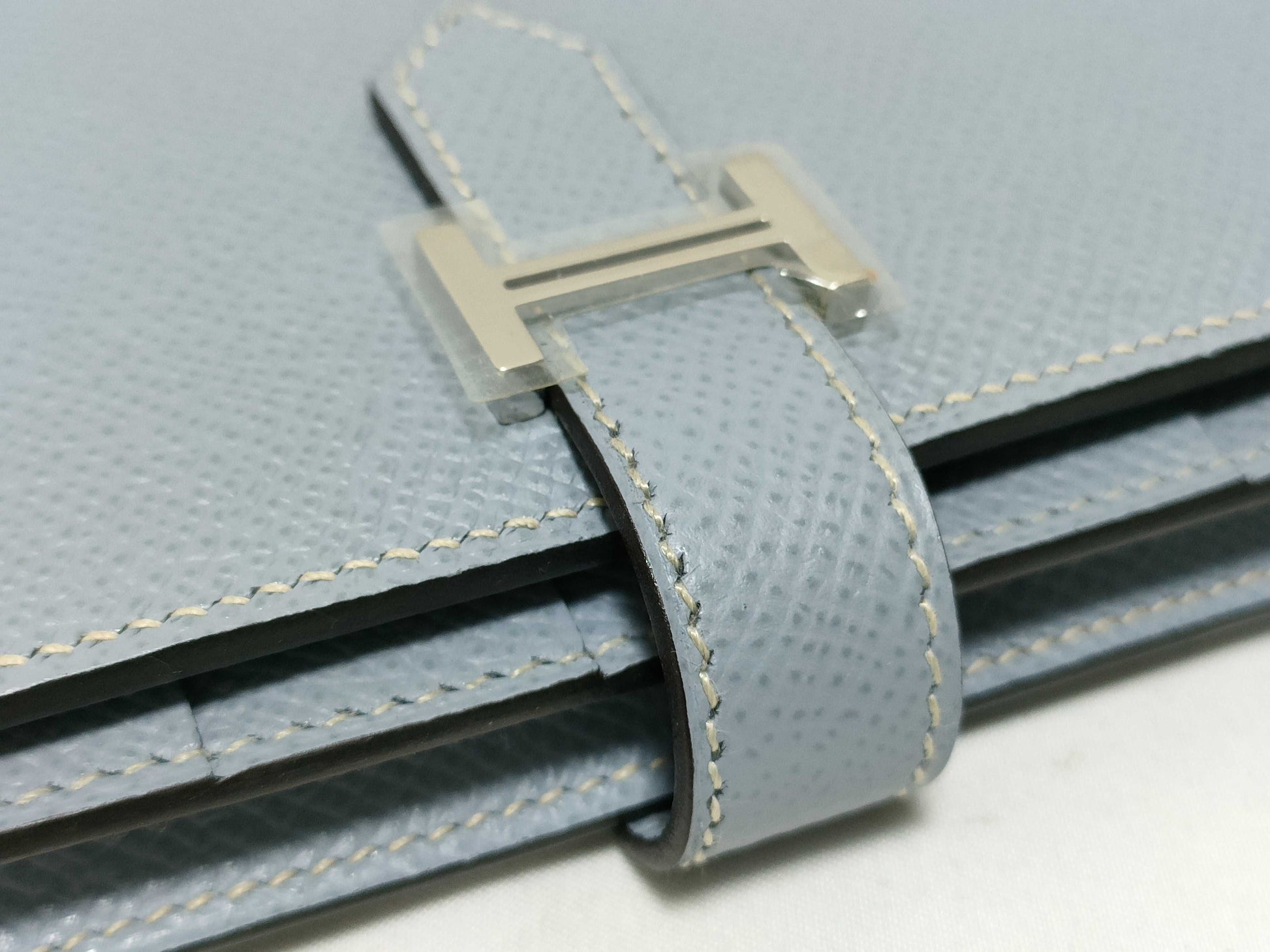 HERMES □Q Bearn Souffle Blue Glacier? Q Wallet