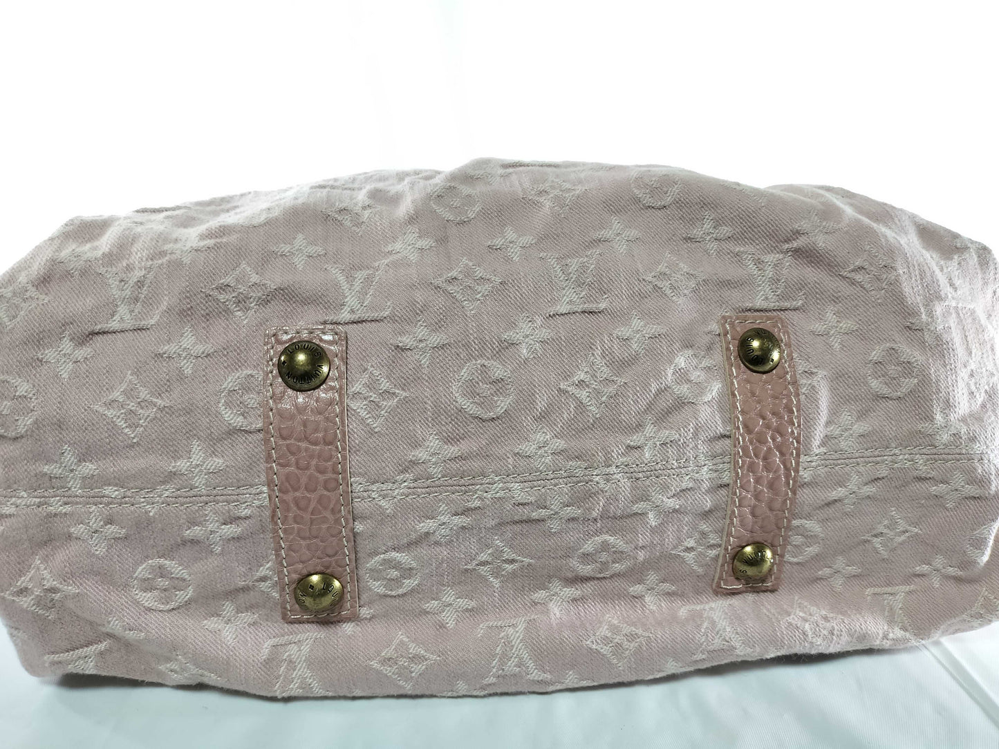 LOUIS VUITTON Monogram Denim Rose Neocavi MM Rose M95836 Tote Bag
