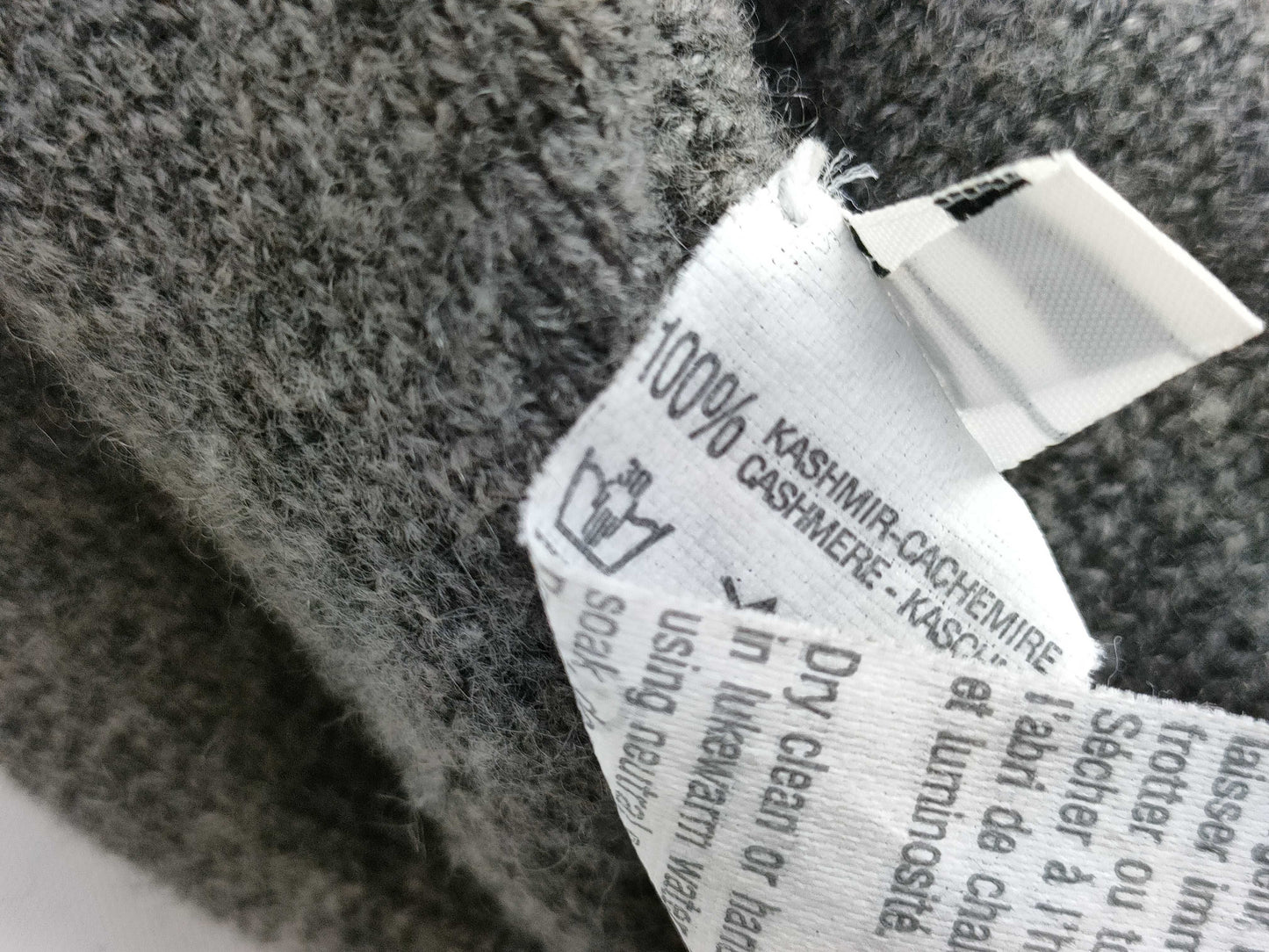 HERMES turtleneck sleeveless knit top, 100% cashmere, gray