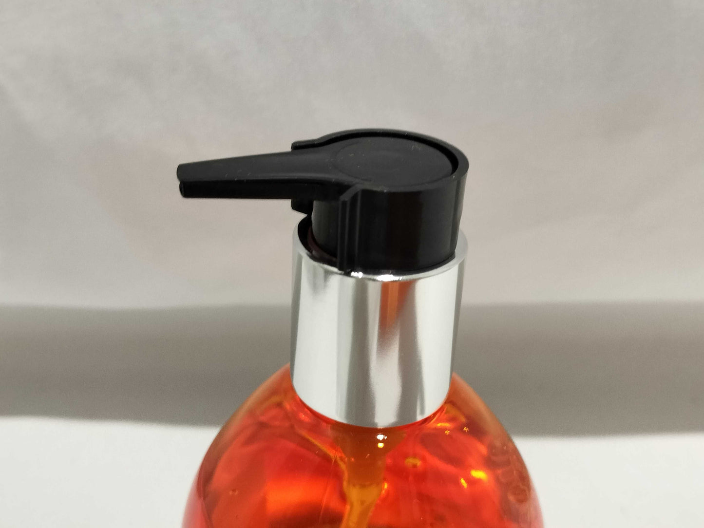 HERMES Eau de Rhubarbe Ecarlatte Hand & Body Cleansing Gel Other Accessories