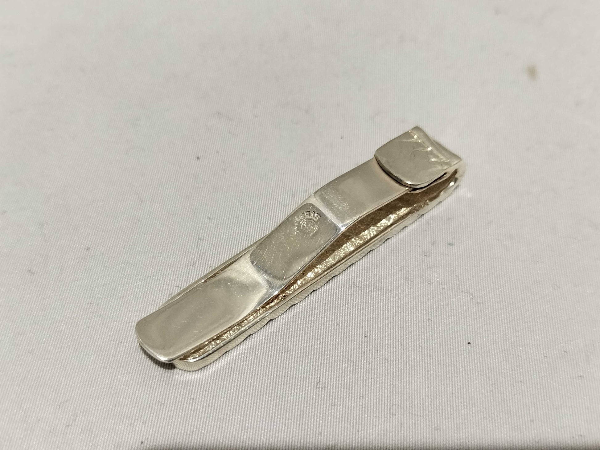 Tiffany & Co. Stripe Wave 8.9g Tie Clip/Cufflinks