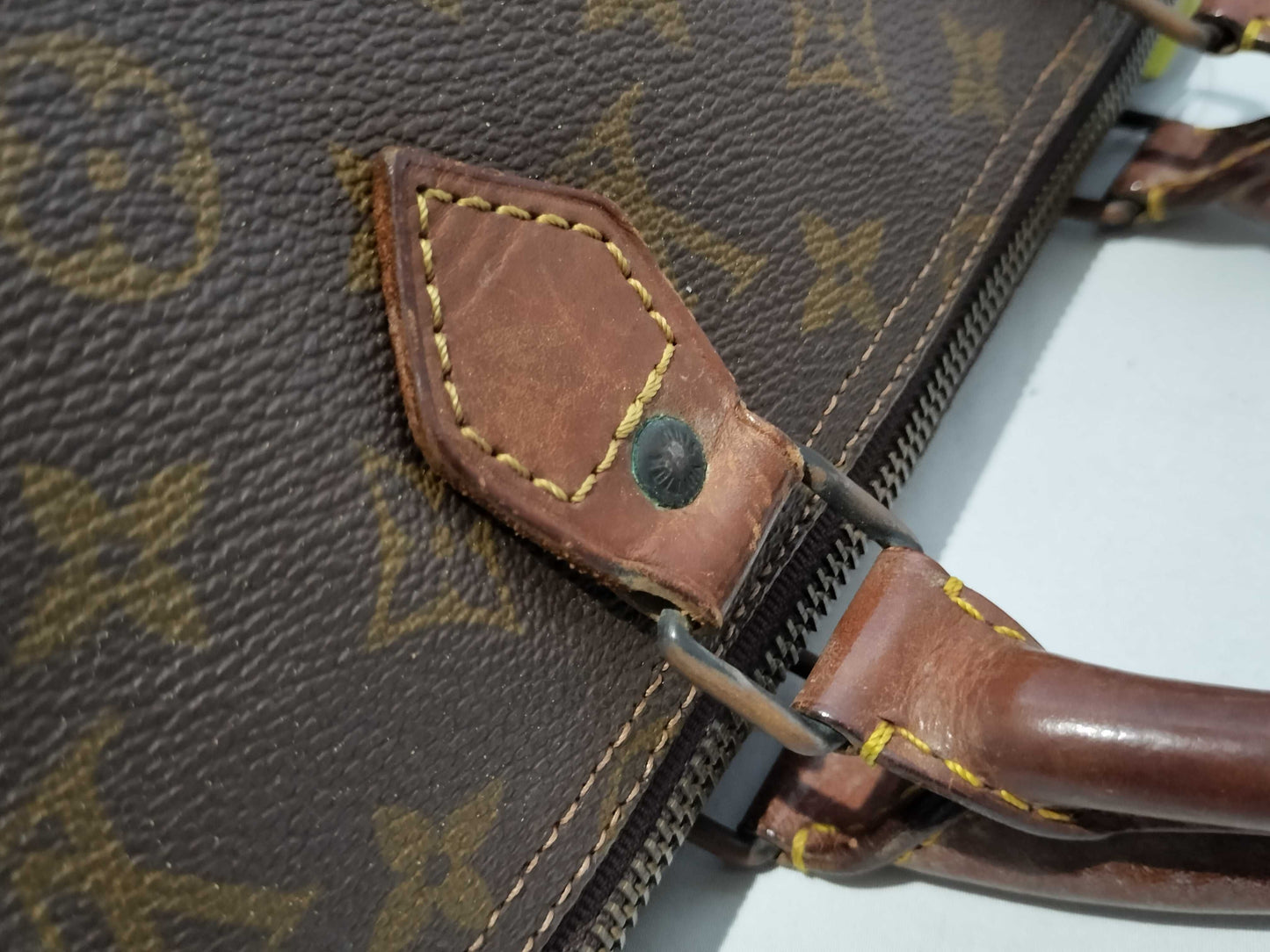 LOUIS VUITTON RFID Unverifiable, Serial Unverifiable, Monogram Old Papillon Handbag with Pouch