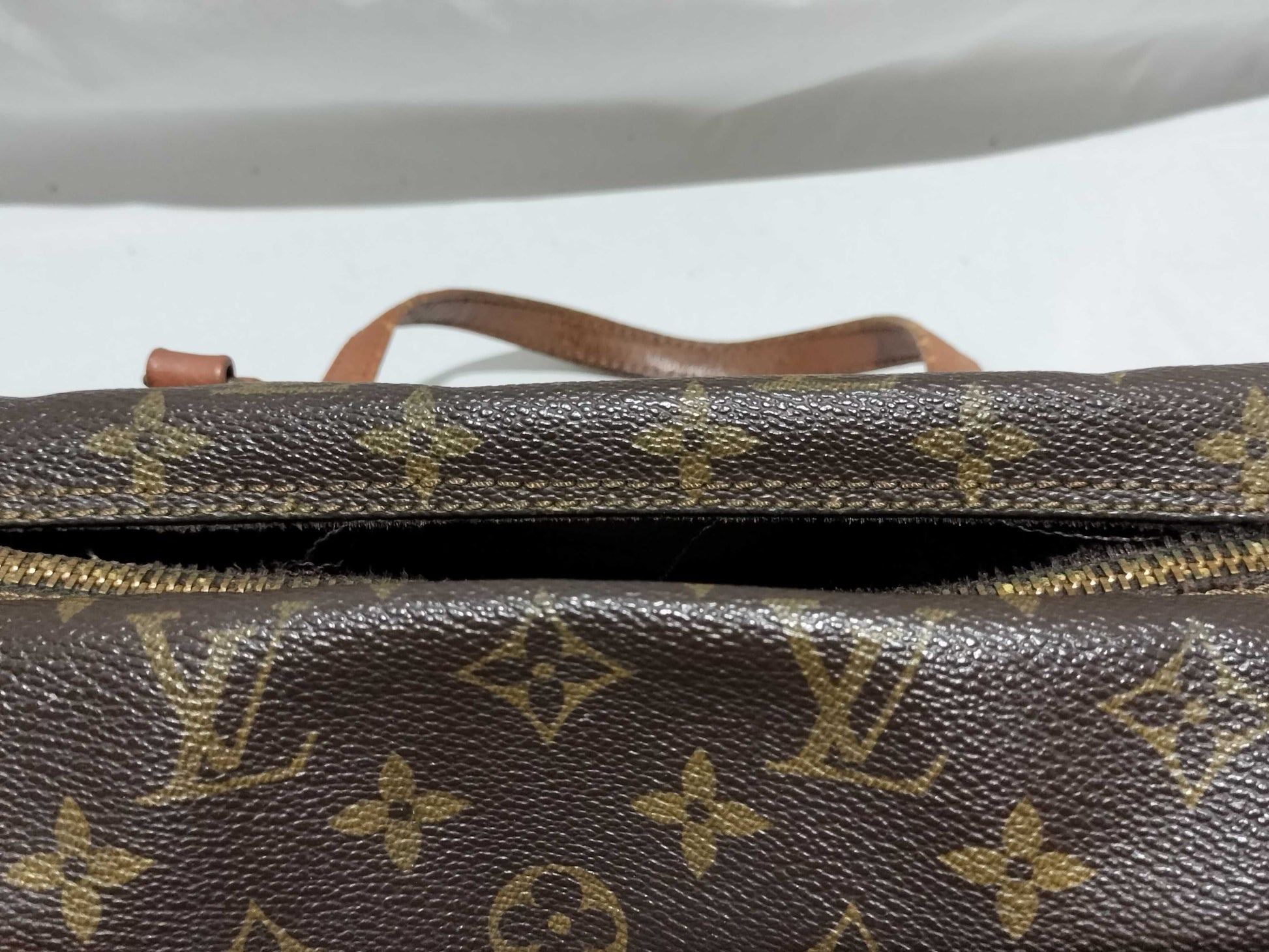 LOUIS VUITTON RFID Unverifiable, Serial Unverifiable Monogram Speedy 35 Handbag