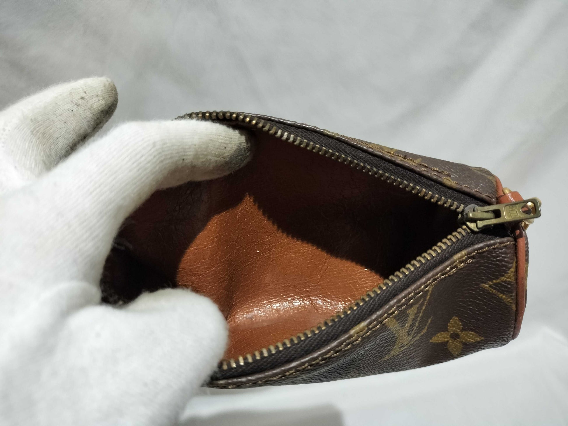 LOUIS VUITTON RFID Unverifiable, Serial Unverifiable Monogram Speedy 35 Handbag