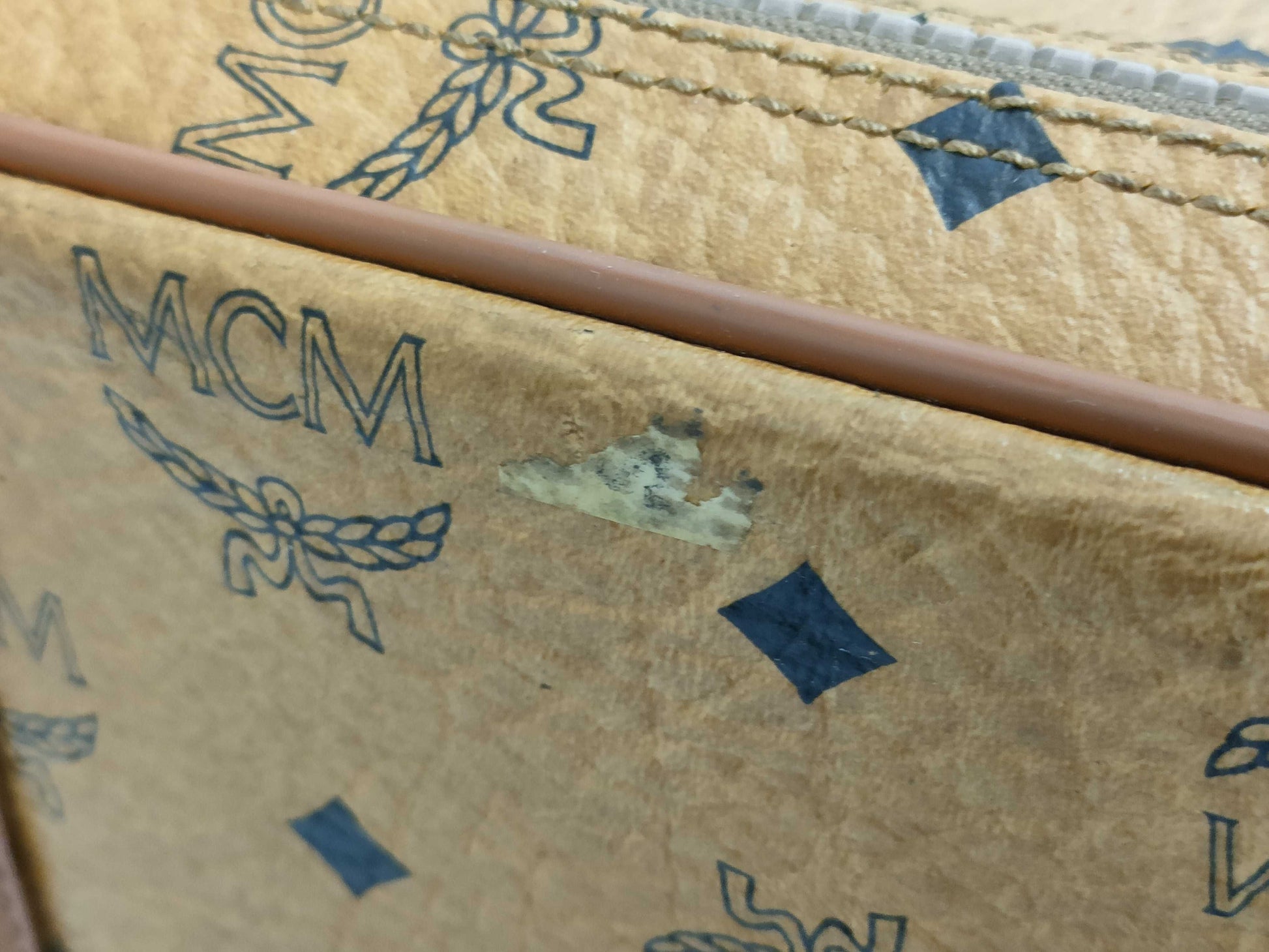 MCM travel bag with broken handle