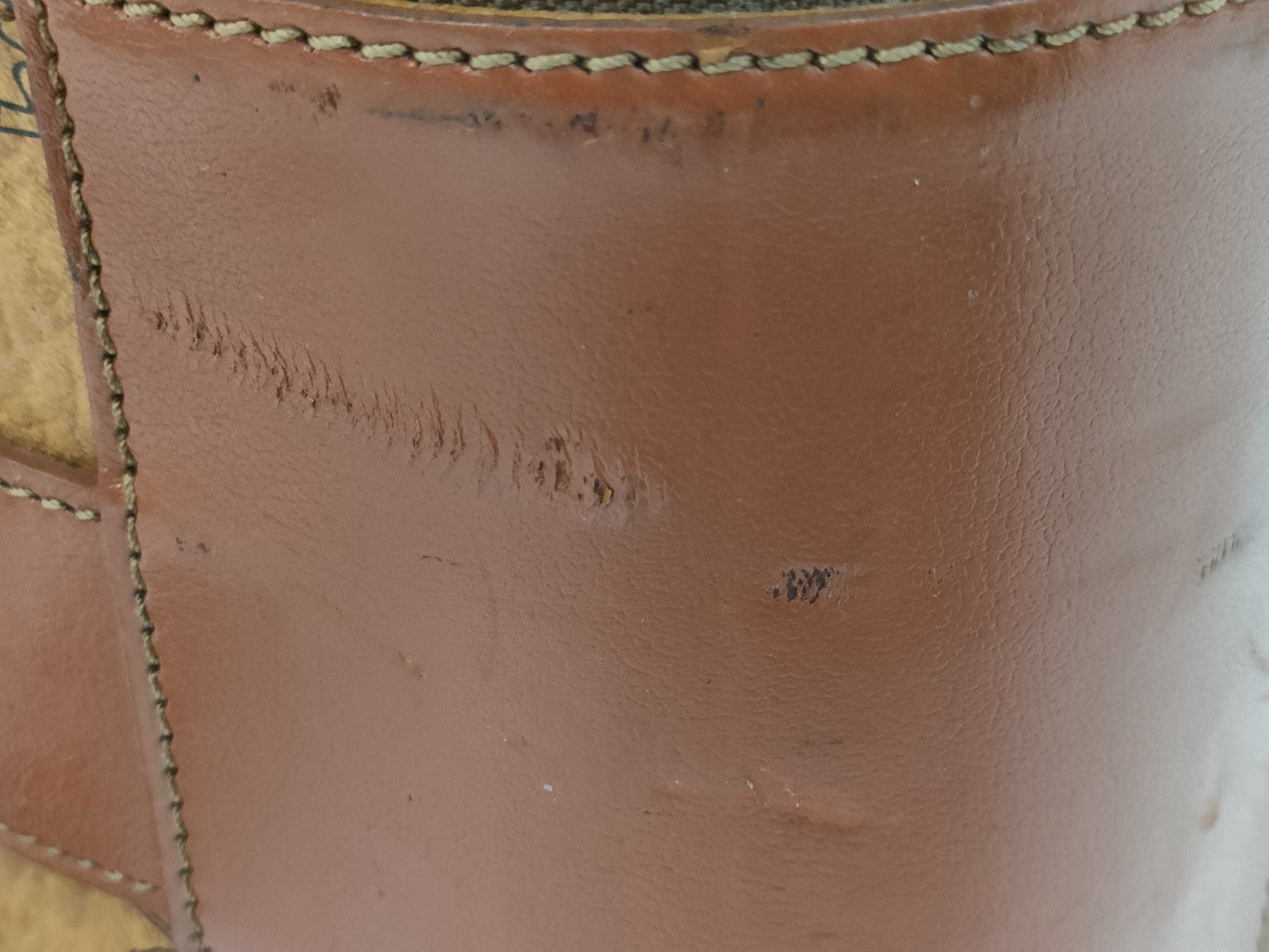 MCM travel bag with broken handle
