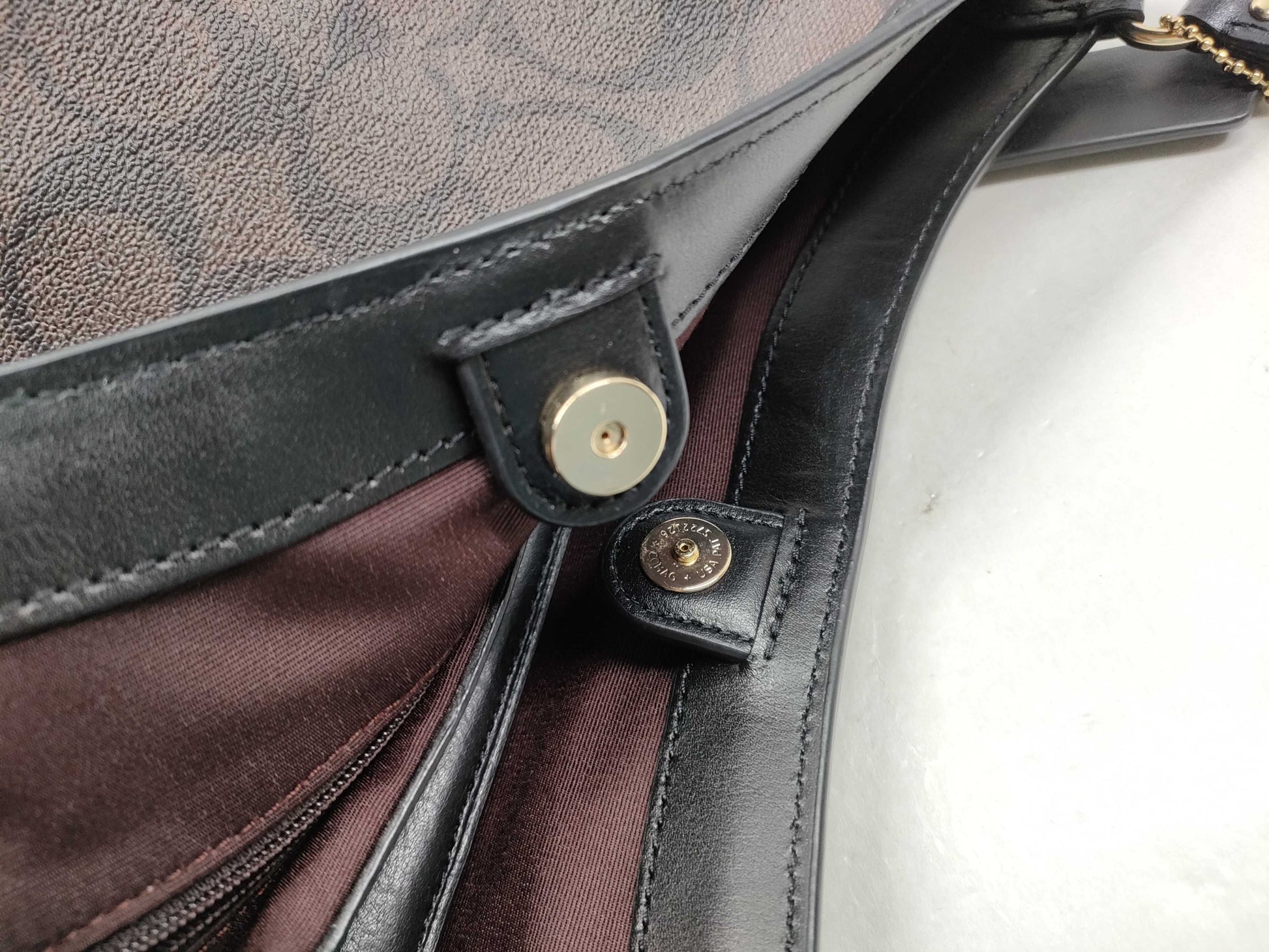 COACH Signature C6232 Tote Bag