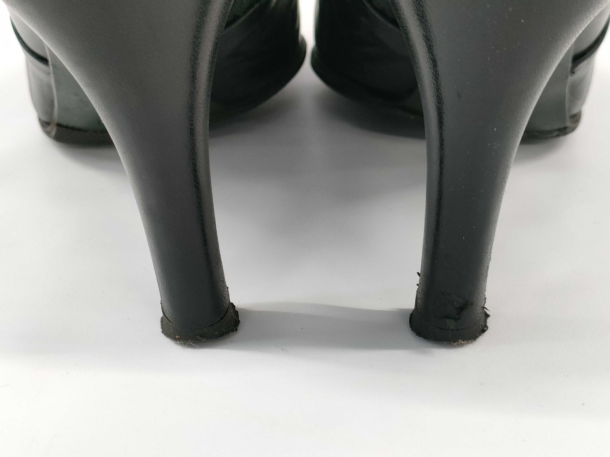 GUCCI Leather Heel Belt Motif Black Other Shoes