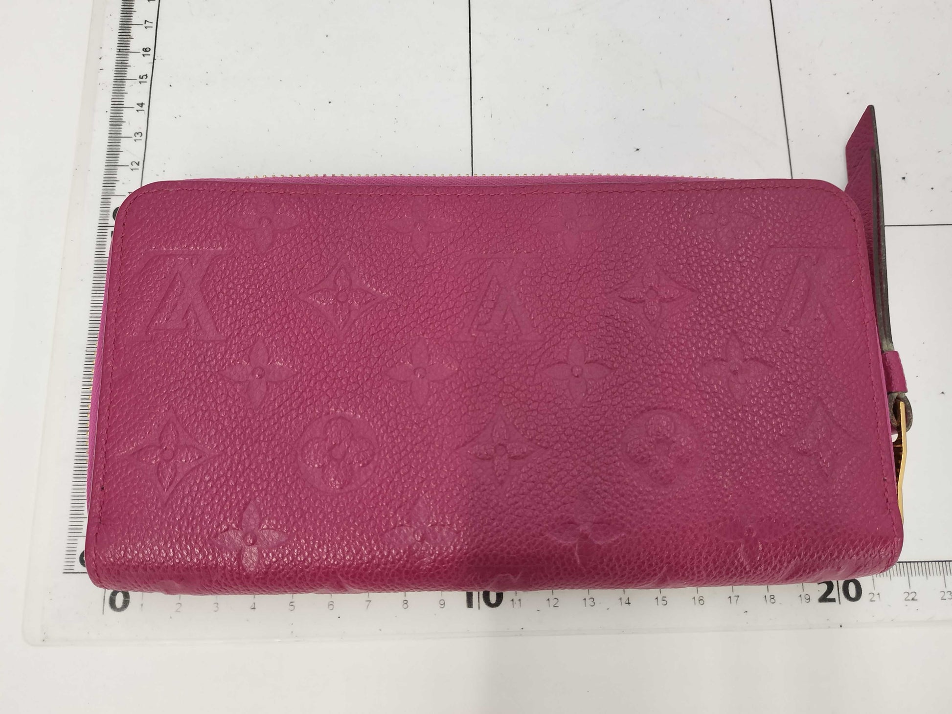 LOUIS VUITTON Monogram Empreinte/Zippy Wallet