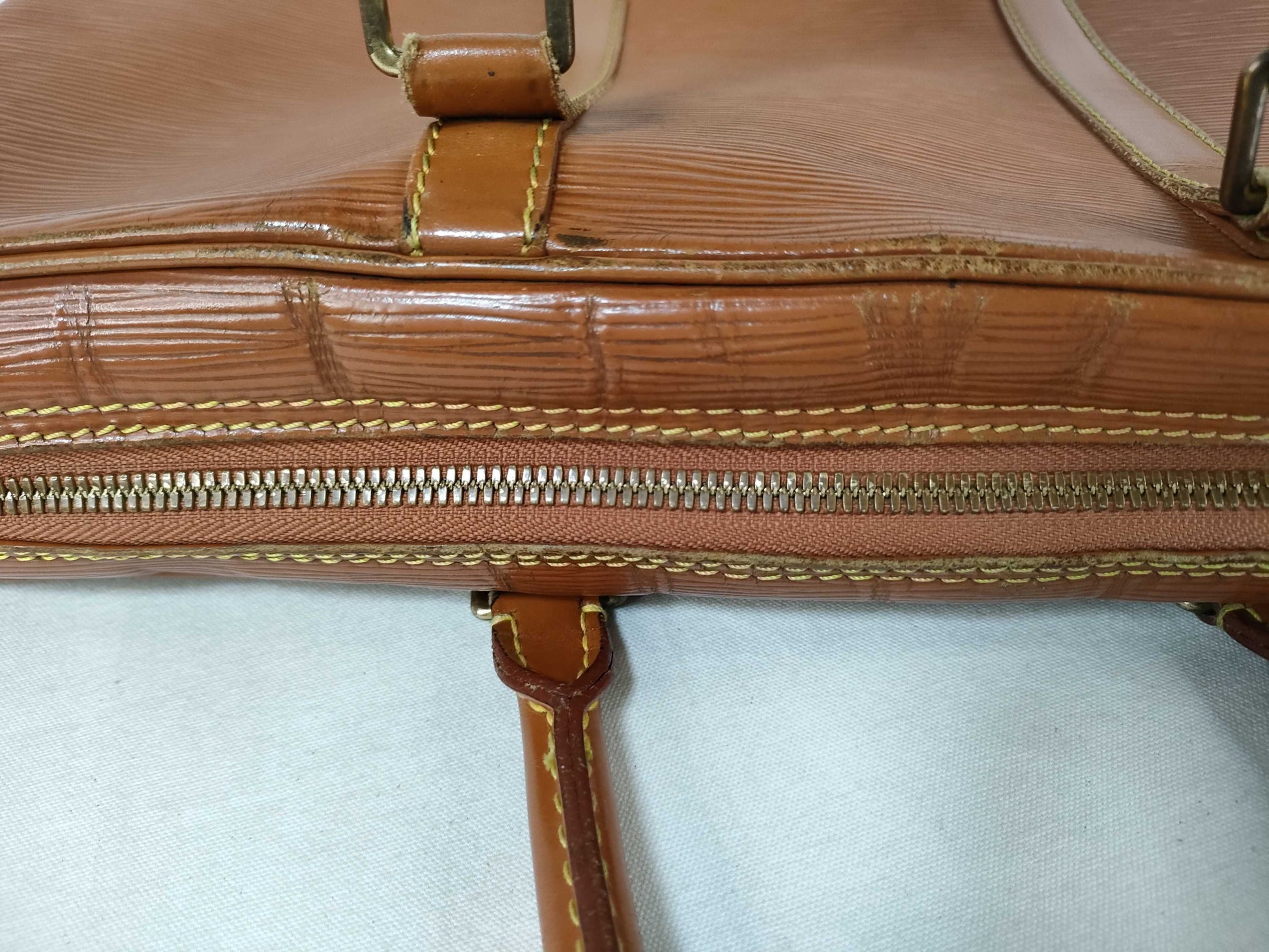 LOUIS VUITTON M59162 Epi Porte-Document Voyage M59162 Business Bag