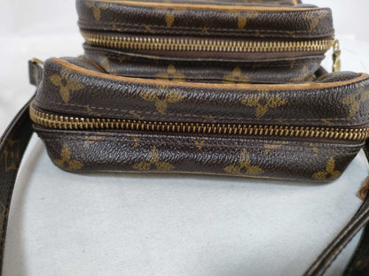 LOUIS VUITTON M45236 Monogram Amazon Shoulder Bag