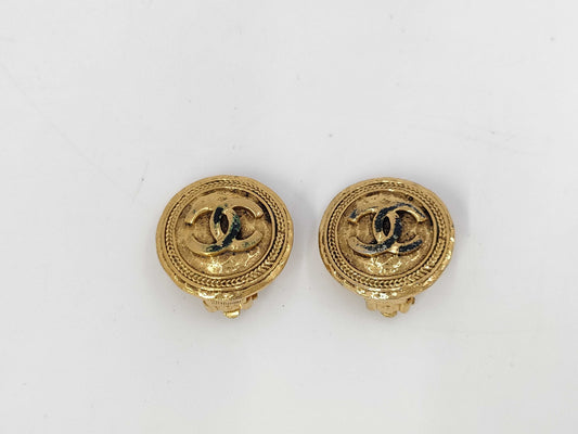 CHANEL Coco Round Vintage Earrings