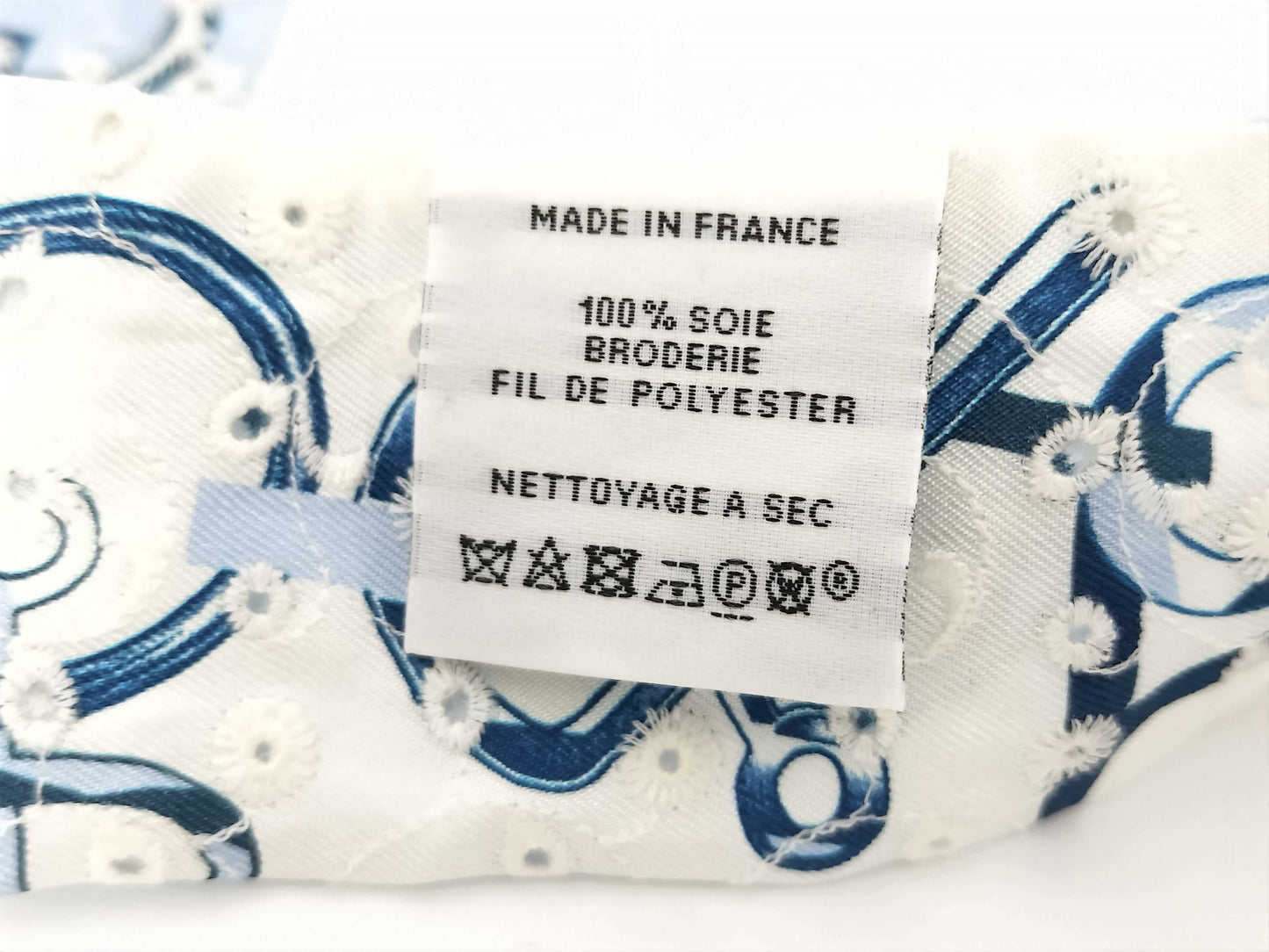 HERMES Twilly de Les Boucles Broderie Anglaise Scarf
