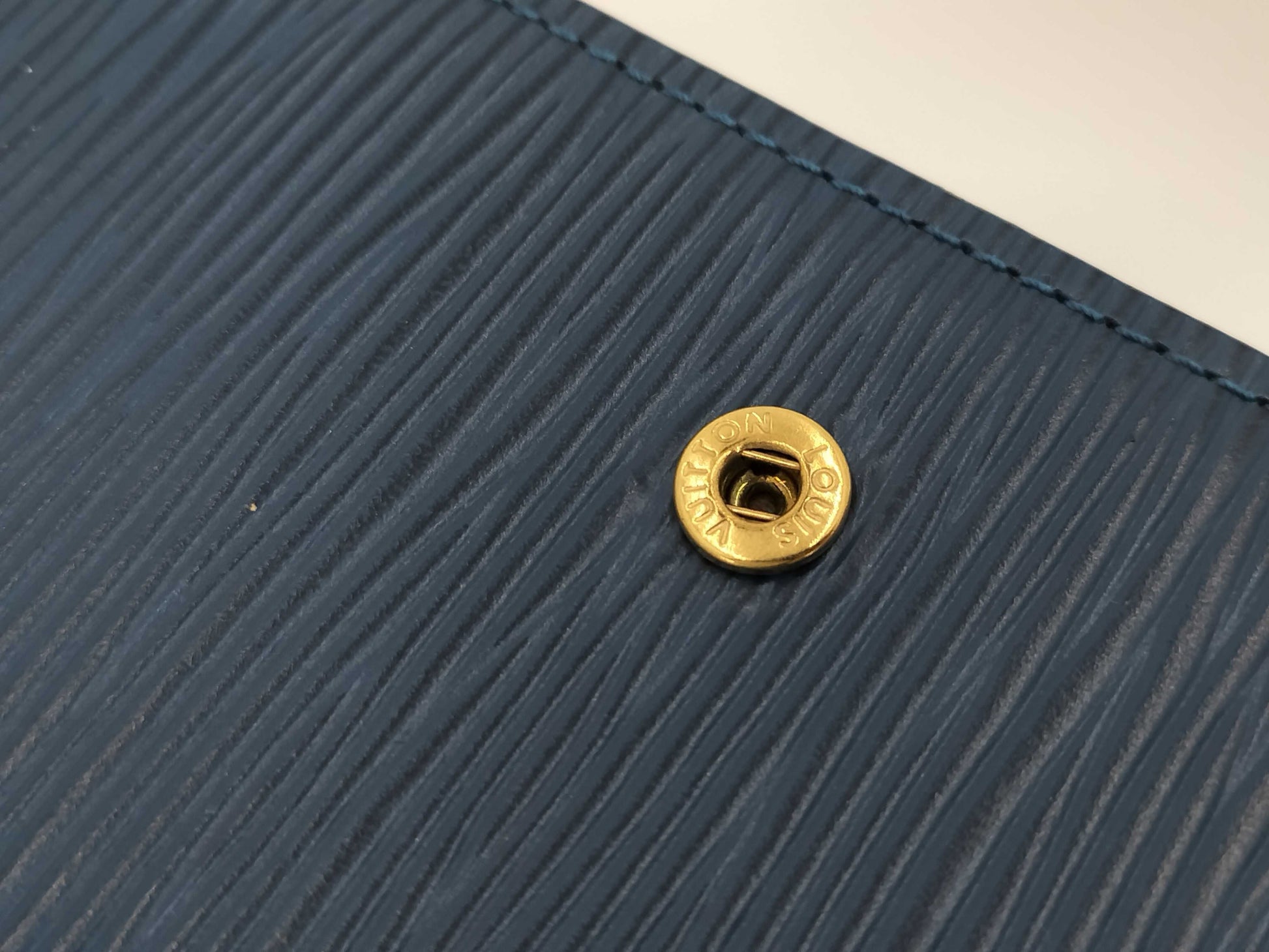 LOUIS VUITTON Epi Agenda Planner Cover