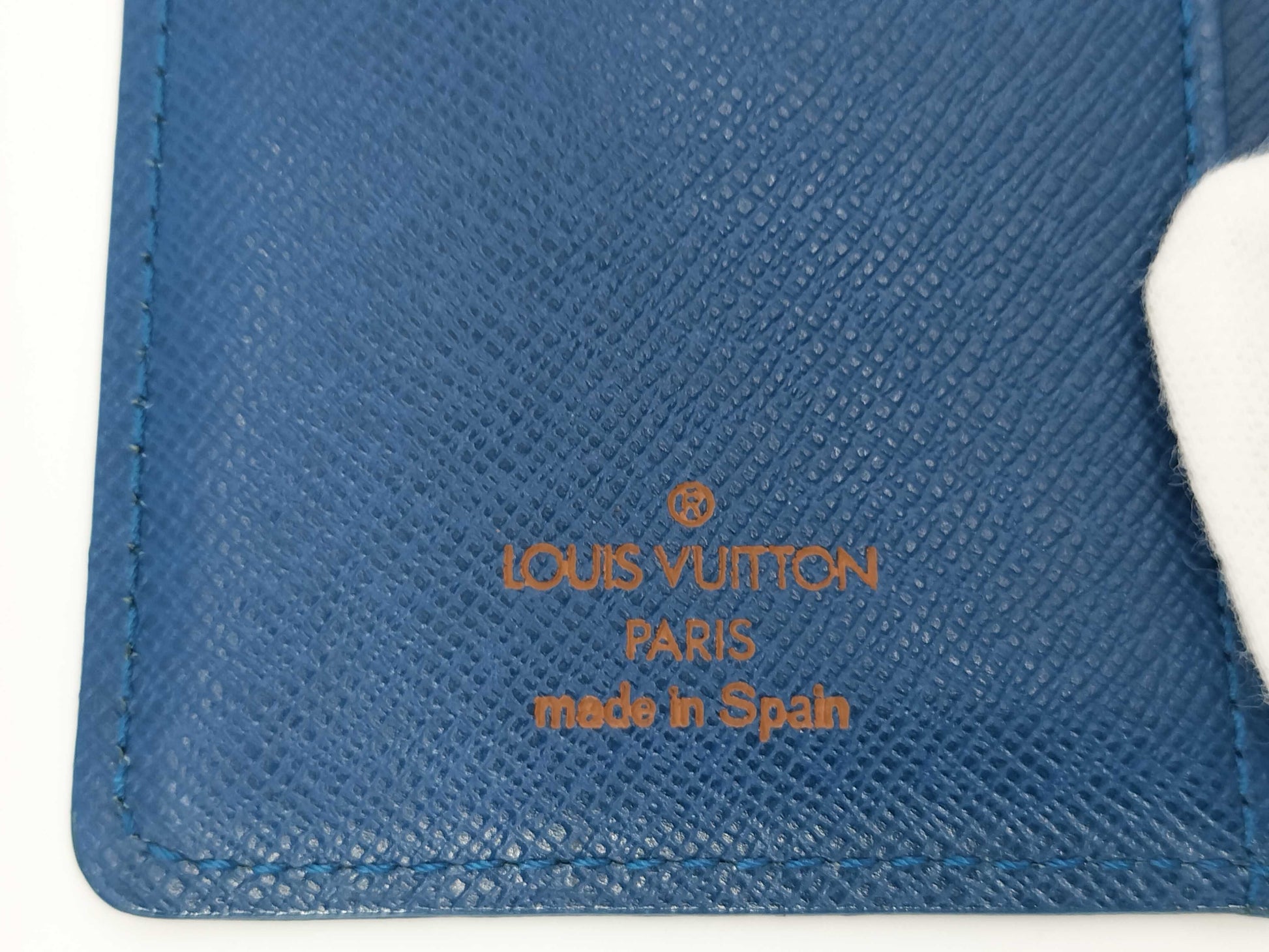 LOUIS VUITTON Epi Agenda Planner Cover