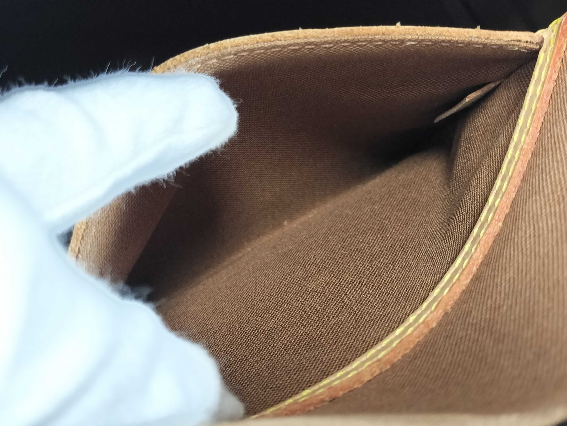 LOUIS VUITTON Monogram M51130 Alma Handbag